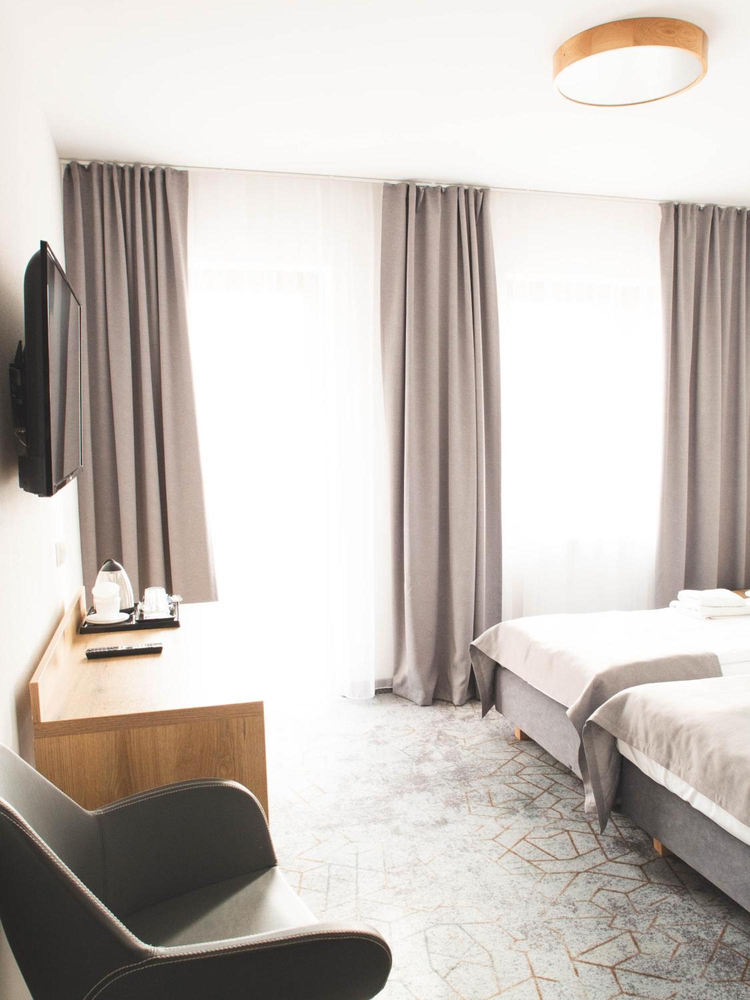 Hotel Beskidian Wegierska Gorka Buitenkant foto