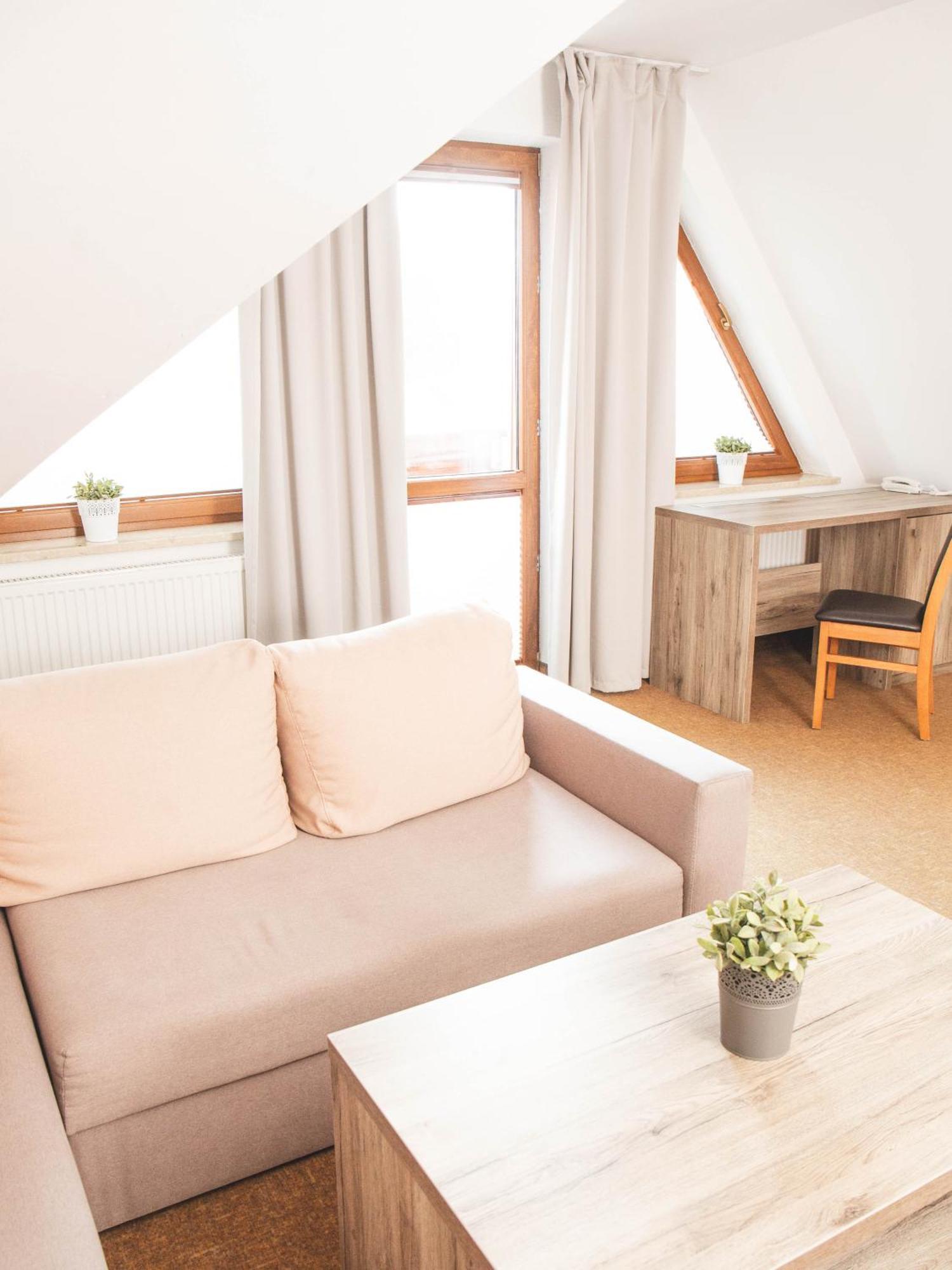 Hotel Beskidian Wegierska Gorka Buitenkant foto