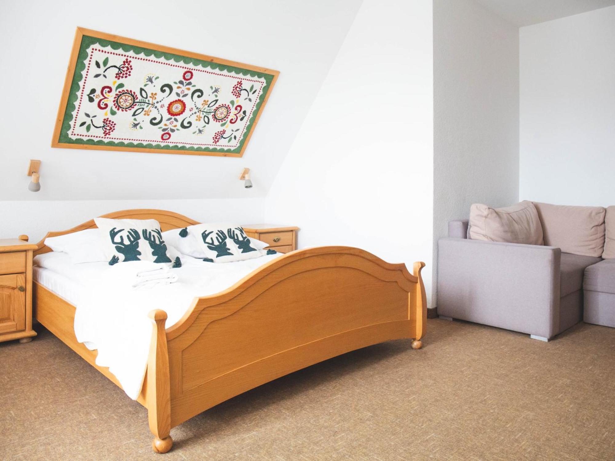 Hotel Beskidian Wegierska Gorka Buitenkant foto