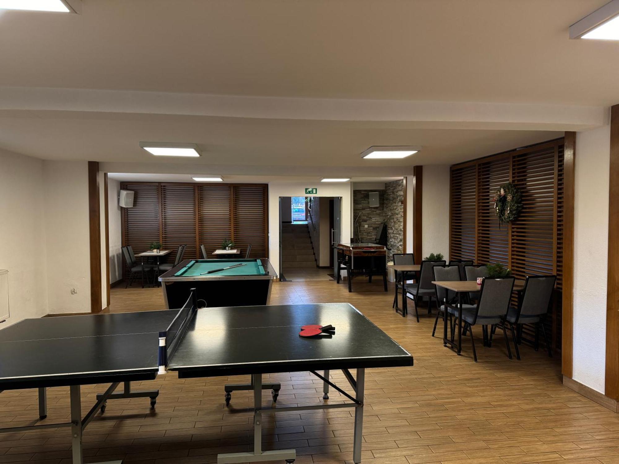 Hotel Beskidian Wegierska Gorka Buitenkant foto