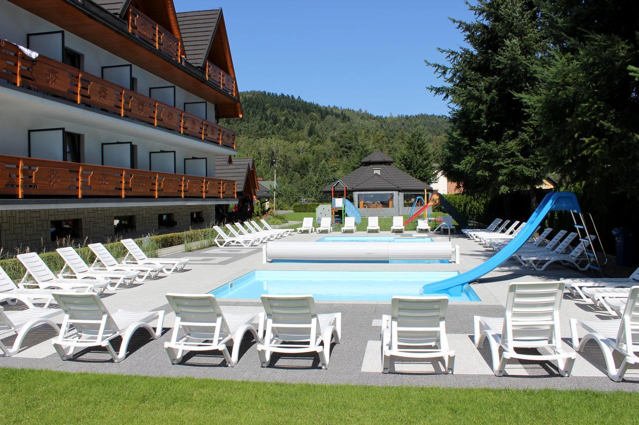 Hotel Beskidian Wegierska Gorka Buitenkant foto